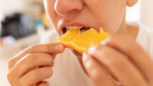 Apesar de benéfica, é necessário consumir laranja em dose certa! - Traimak_Ivan / iStock