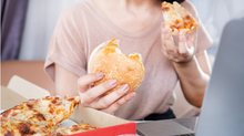 A compulsão alimentar é um transtorno mais comum do que se imagina. - Doucefleur / iStock