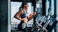 Saiba qual desses dois exercícios é mais eficaz para emagrecer. - nortonrsx / iStock